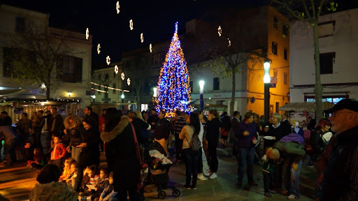 El Ayuntamiento convoca un concurso de escaparates para las fiestas de Navidad