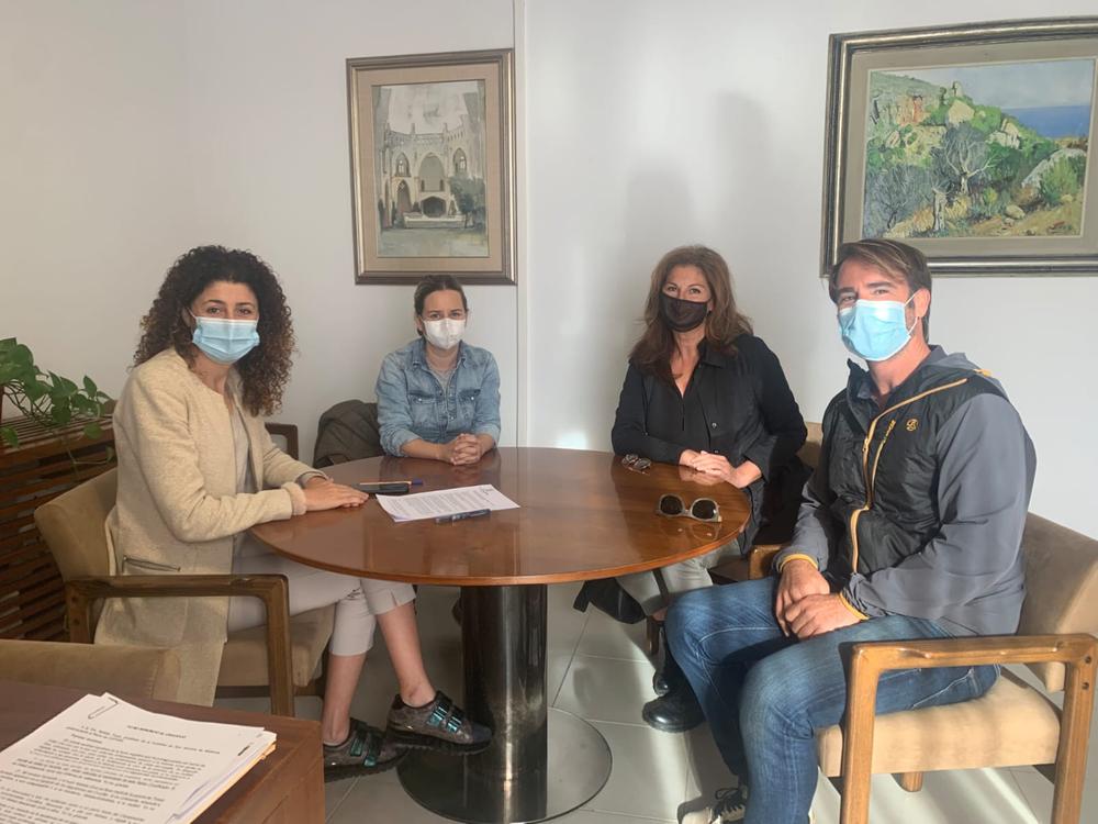 Son Servera firma un convenio de colaboracin con la Fundacin Dentistas Sobre Ruedas que permitir mejorar la salud bucodental de personas con dificultades econmicas del municipio
